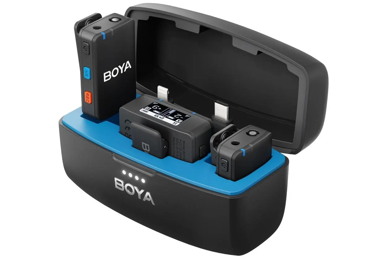 Boyamic 3-In-1 Wireless Microphone System With On-Board Recording Boyamic 3-In-1 Wireless Microphone System With On-Board Recording
